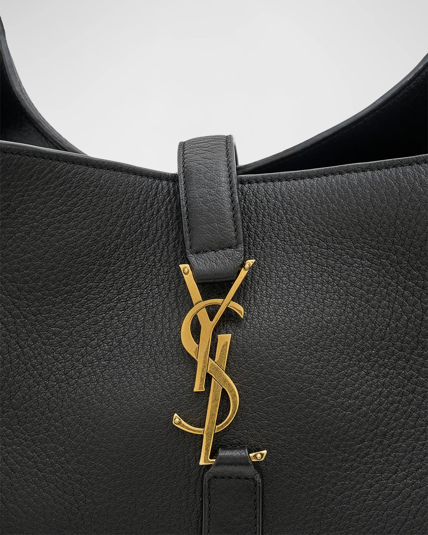 SAINT LAURENT Le 5 À 7 Bea Shoulder Bag