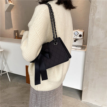 Fashion Silk Scarf One-Shoulder Diamond Chain Bag (See size chart where applicable)