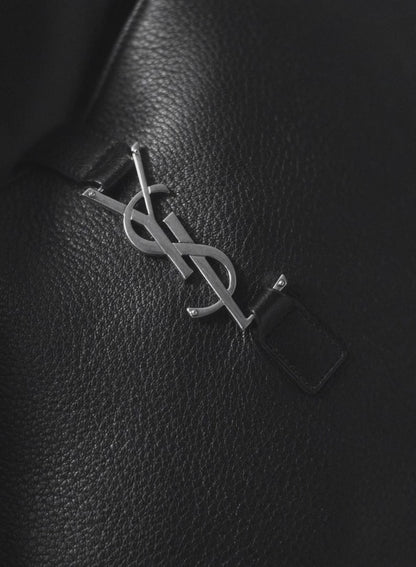 SAINT LAURENT Le 5 À 7 Bea Shoulder Bag